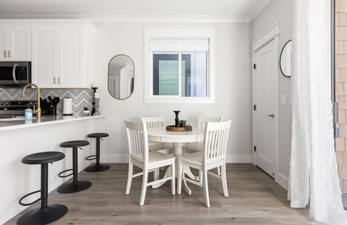 River District Apartment | Balance @ The Cove Riverwalk Villas