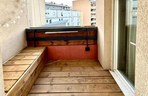 Charpennes - Charmettes Apartment | Balcon Jubin