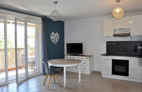Saint-Mauront Apartment | Balcony apartment in the heart of Marseille