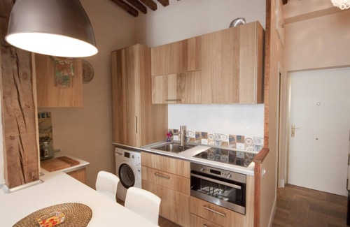 Palacio Apartment | Balcony Cozy Callao Sqb2bdr/lift AC