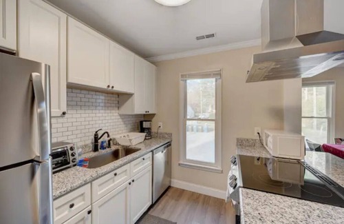Durham Apartment | Balcony - Downtown - Duke - UNC - Pet Friendly