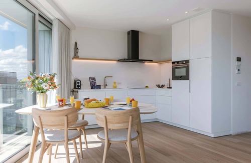 Sint-Idesbald House | Baldus: Beachfront Bliss with Free Parking!