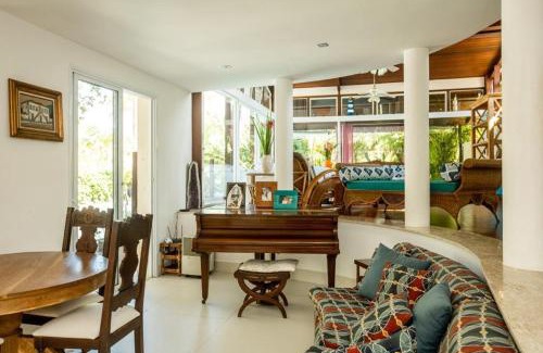 Baleia House | Baleia Marinha