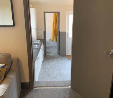 Newcastle-upon-Tyne Apartment | Balfour3-3 Bdrm 5 Beds Contractor Digs Spacious