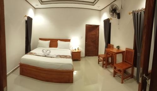 Songan House | Bali Cottages Lake View