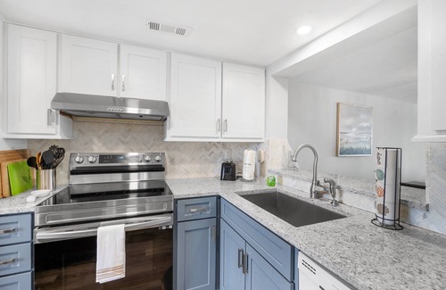 Oceanmarsh Subdivision Condo | Bali Retreat: 180° Ocean and Hunting Island Deck Views