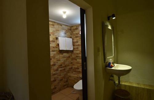 Bebandem House | Balinese Style! 1BR Double Room in Karangasem
