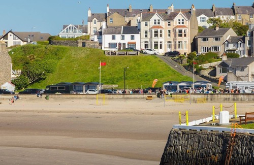 Cregneish Cottage | Baljean is a charming, eighteenth century cottage, enjoying an enviable position overlooking Port Er