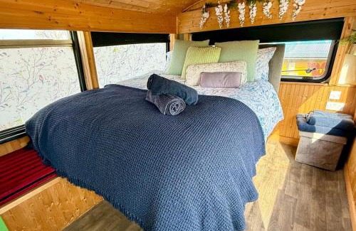 Ballinadee Villa | Ballinadee Bus - Boutique Bus Accommodation