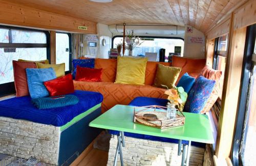 Ballinadee Villa | Ballinadee Bus - Boutique Bus Accommodation