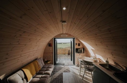 Bushmills Cabin | Ballyhemlin Pods - Hawthorn
