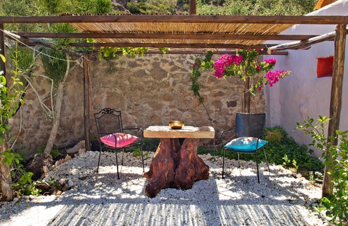 Aspros Potamos Cottage | "Bamboo" 300 years old cottage "Natura cottages private garden for nature lovers