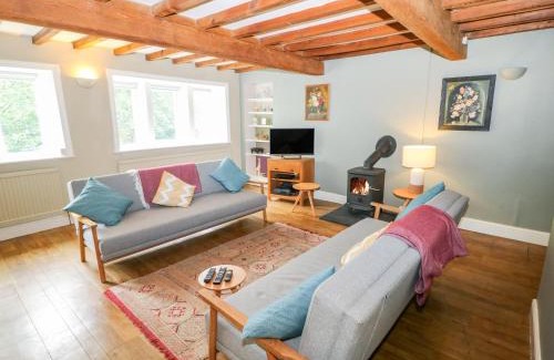 Holmfirth House | Bamforth Cottage