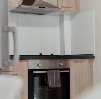 Polichrono Apartment | Banana Leaf House