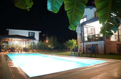 Dalaman Villa | Banana Tree, Happy Tree Houses