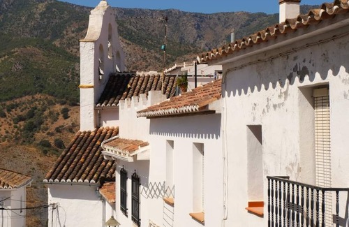 Carratraca Apartment | BANDERAS & SPA ESTUDIO HIDROMASSAGE VERA (CAMINITO DEL REY/MASSAGE ON REQUEST)