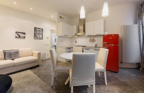 Isolotto Apartment | Bandinelli Terrace by MMega