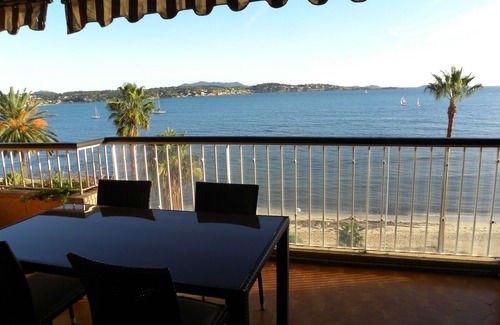Bandol Apartment | BANDOL Front de Mer - 4 Rooms, 91 M2 + Terrace 17 m² - Facing Sand beaches.