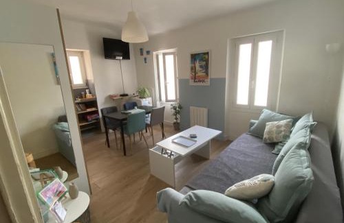 Bandol Apartment | Bandol plage port