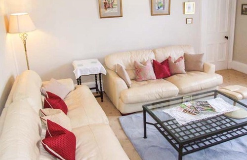 Chirnside House | Bank View