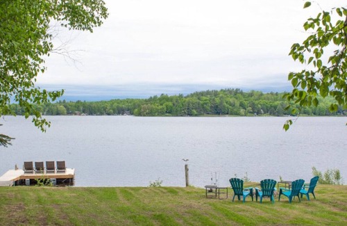 Hastings Highlands Cottage | Baptiste Lakehouse - Pet-Friendly Waterfront Cottage w/Great Swimming!