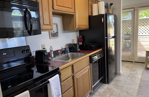 Bar Harbor Condo | Bar Harbor Small 1BR Condo: All You Need for your Getaway. Ideal Location!