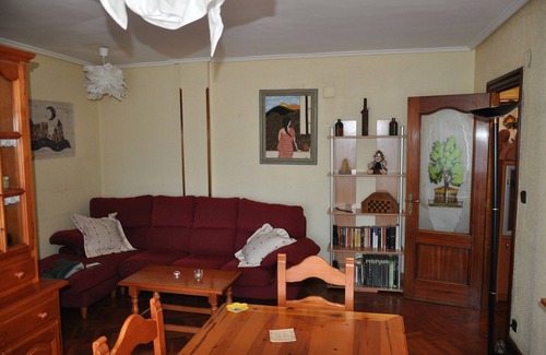 Barakaldo Condo | Barakaldo, BEC, Bilbao. Bright and comfortable apartment. Hospital Cruces, Bilbao