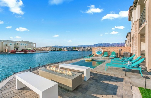 Terra Lago House | Barbie theme, Sep specials reach out, luxury villa, best views, games.