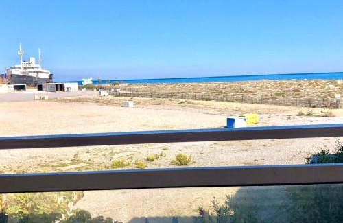 Le Barcares House | BARCARESA-Villa de Louis piscine vue mer, Lydia et plage