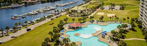 North Myrtle Beach House | Barefoot Golf Trip Headquarters by Wavecrest Beach Vacations