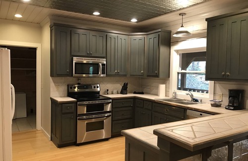 Dahlonega Hotel | Barefoot Hills