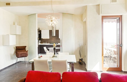 Municipio 5 Apartment | Bari Airport Seaview Apartment