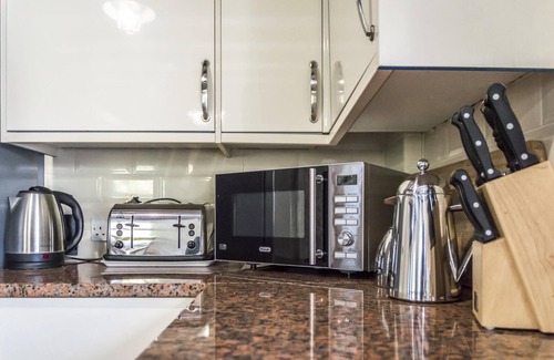Penally House | Barn Conversion - Hot Tub - Penally - Tenby