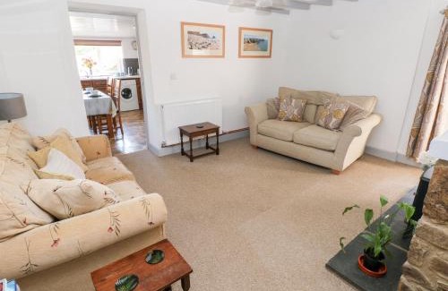 Templeton House | Barn Court Cottage