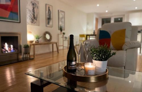 Newborough House | Barn End, 9 Stad Clynnog