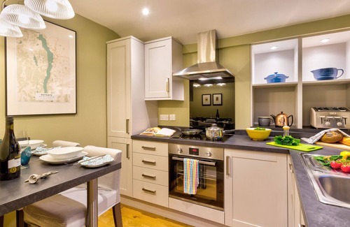 Ambleside Cottage | BARN END, pet friendly, with open fire in Ambleside