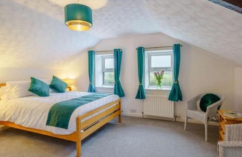 Cockermouth House | Barncroft: Dogs welcome, dog care services offered