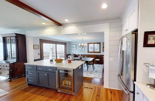 Barnstable House | Barnstable Beachfront Beauty, Heated Pool: 070-Ba