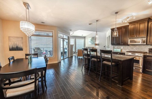 Westbank Condo | Barona - Katherine`s Place · Breathtaking Lakefront Condo with Boat Slip