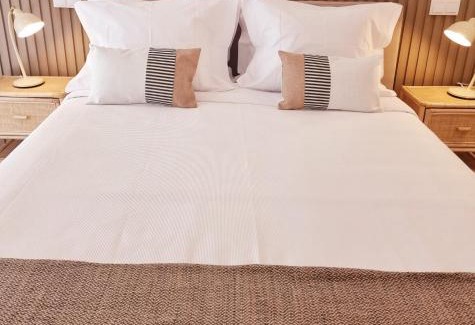 Barra Apartment | Barra B Suite Apartment - 4min walk from BEACH, Terrace