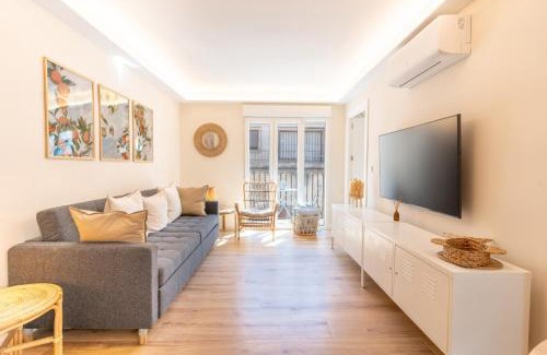 Alicante City Centre Apartment | Barrio Gem Stylish 2Bedroom Oasis in Alicante