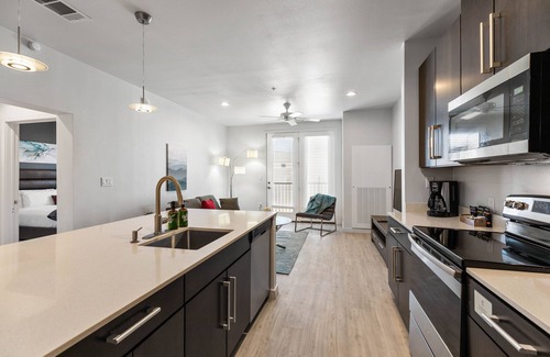 Midland Apartment | Barsala l Premier 1BD with Resort-style Pool