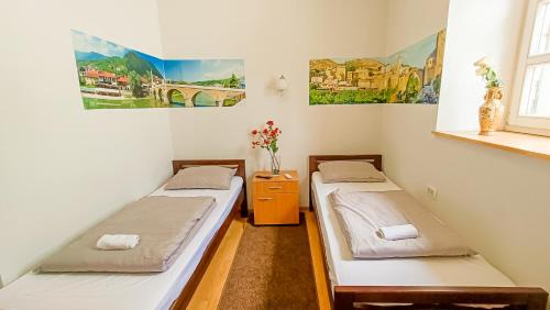 Old Town House | Bascarsija Guesthouse - Private Bath, TV & AirCon