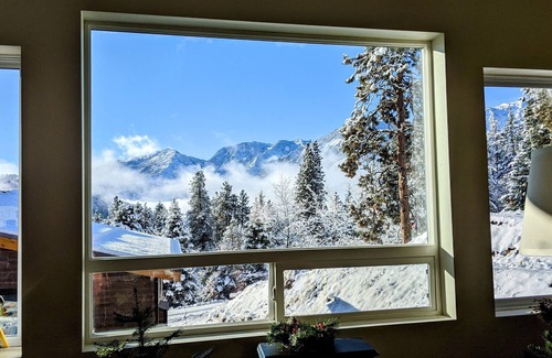 Leavenworth Apartment | Base Camp Guest House Mountain VIEW, Jacuzzi, Great Location
