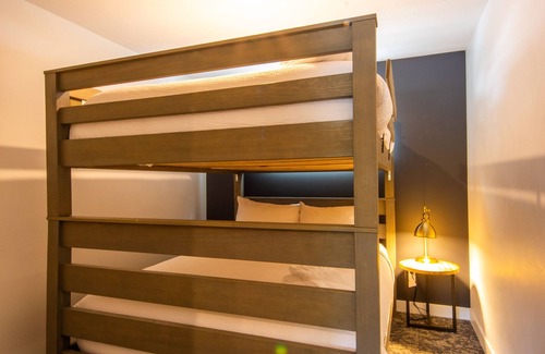 Revelstoke Hotel | Basecamp Resorts Revelstoke I Three Bedroom Plus Bunk Suite