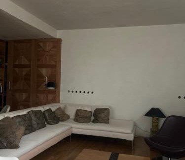 Florence House | Basement Art House