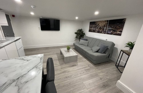 South Shore Apartment | Basement suite with jacuzzi spa bath (Height restriction 5'9)