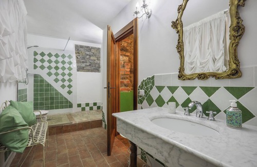 Capannori Apartment | Basil Apartment - relax in Villa in the hills of Lucca