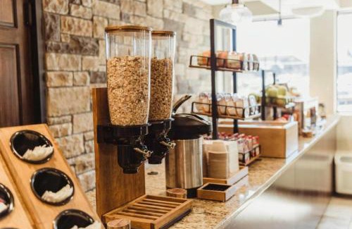 Springfield Hotel | Bass Pro Shops Angler's Lodge