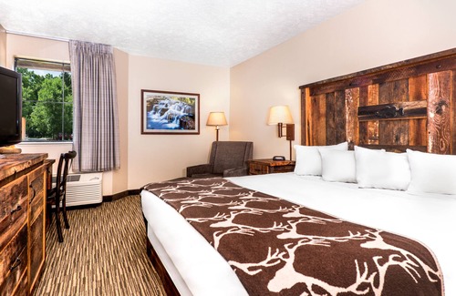 Springfield Hotel | Bass Pro Shops Angler's Lodge